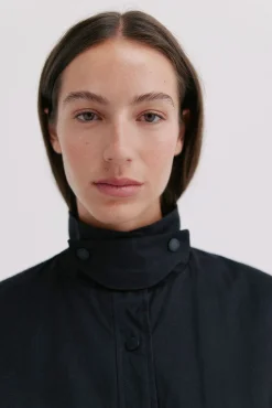 Hoss Intropia Casacos|Acolchoados E Agasalhos-Dora. Desportiva curta Azul