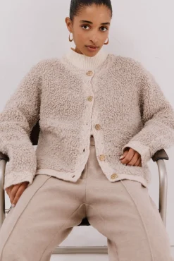 Cortefiel Camisolas-Jaqueta de malha bouclé Ecru