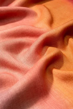 Vilanova Cachecol-Lenço retangular com gradiente de cores vermelho