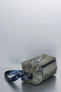 Dash and Stars Malas-Mala de ombro em nylon cáqui acetinado verde