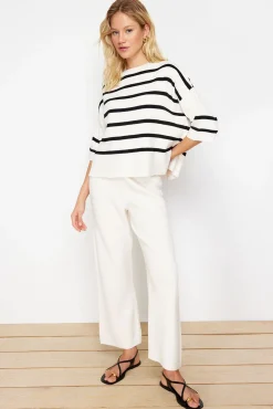 Trendyol Pijamas-Malha básico de malha cru com riscas bege