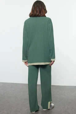 Trendyol Pijamas-Malha de calça e T-shirt de malha com vivo verde
