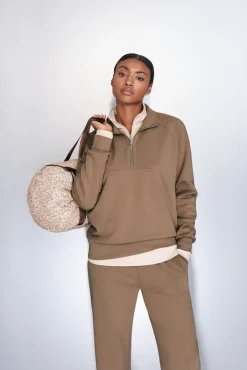 Dash and Stars Sweatshirts-Moletom sweatshirt com gola cru