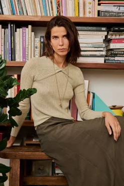 Hoss Intropia T-Shirts-Nabila. Top com detalhe de nó Verde