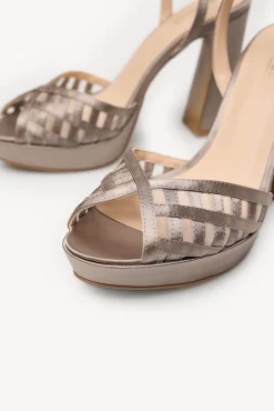 Hoss Intropia Saltos-Naiara. Sandália de salto de cetim Cinzento