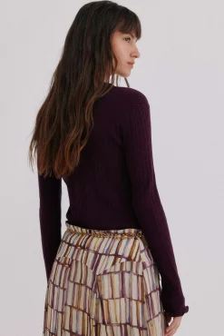 Hoss Intropia T-Shirts-Nidia. Top com detalhe de ondas Granada