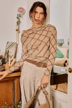 Hoss Intropia T-Shirts-Nora. Top estampado Beige