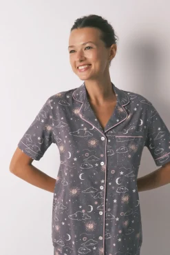 Women'secret Pijamas-Pijama camiseiro 100% algodão cinza com estampado astral cinzento