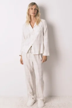 Women'secret Pijamas-Pijama camiseiro de flanela de algodão branca com estampa xadrez bege