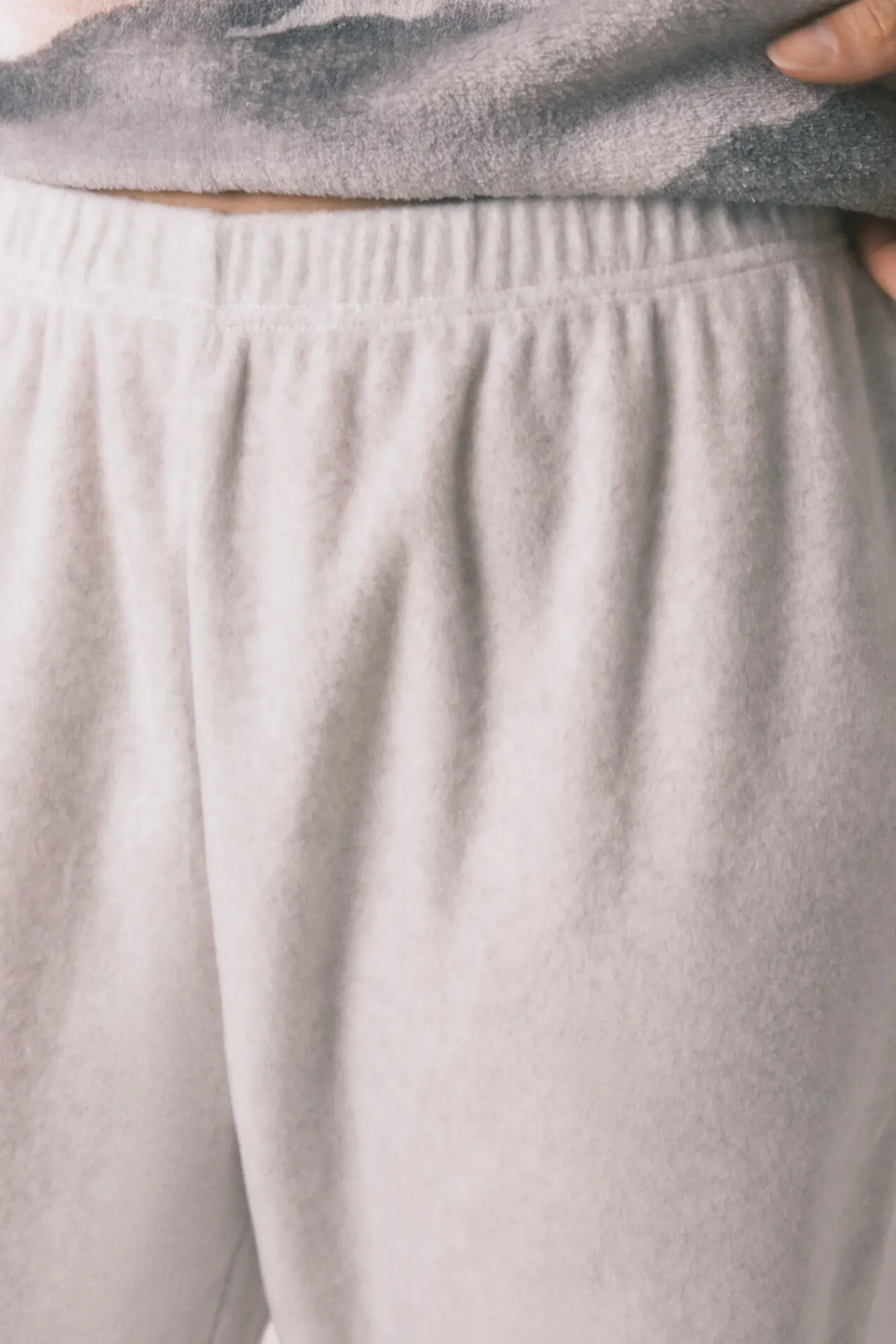 Women'secret Pijamas-Pijama comprido polar suave estampado Pingu bege