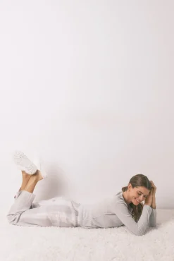 Women'secret Pijamas-Pijama comprido xadrez efeito brilho cinza cinzento