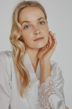 Ivette Bridal Roupões|Pijamas-Robe de mulher curto acetinado em branco bege