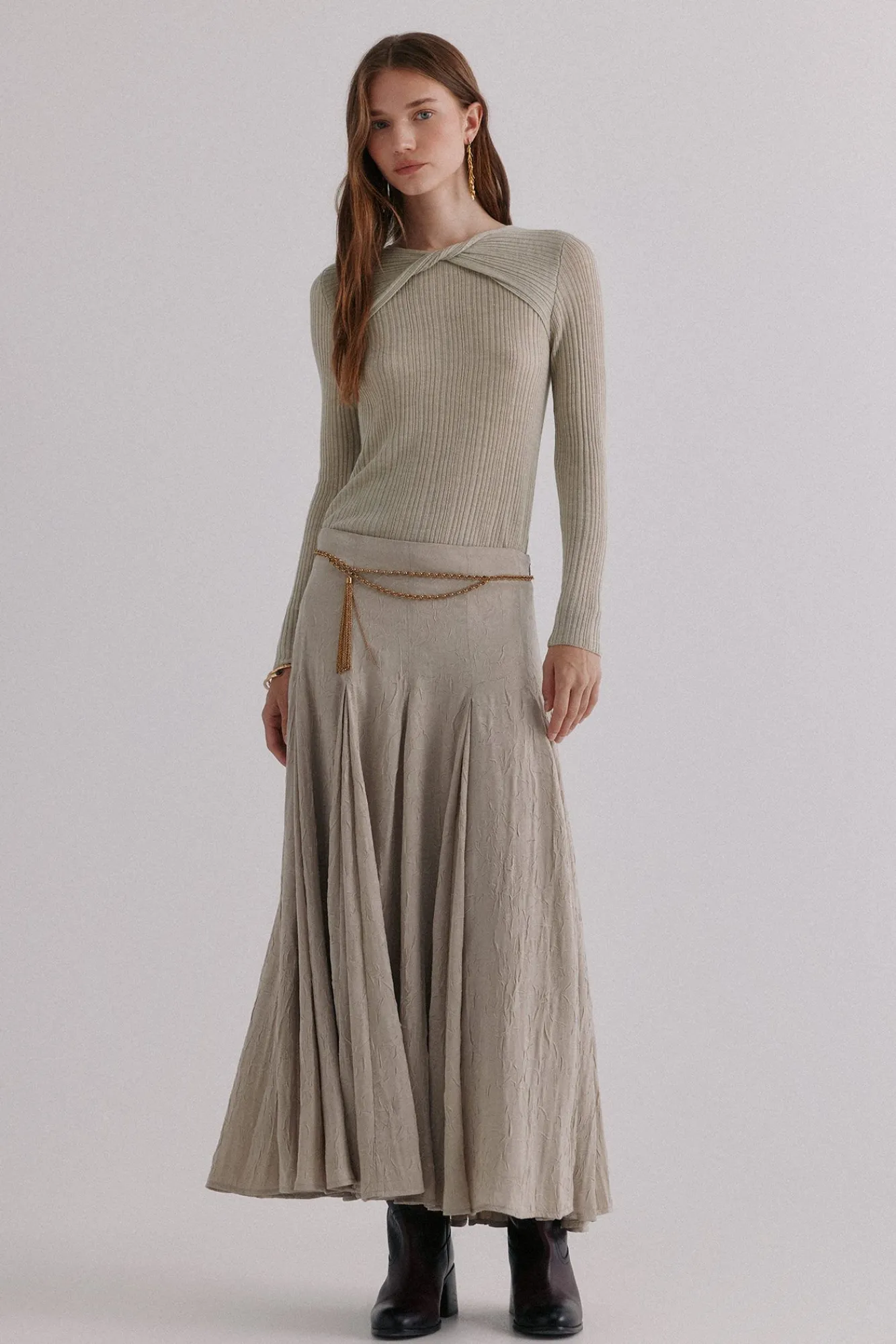 Hoss Intropia Saias-Rosa. Saia Godets Cinzento