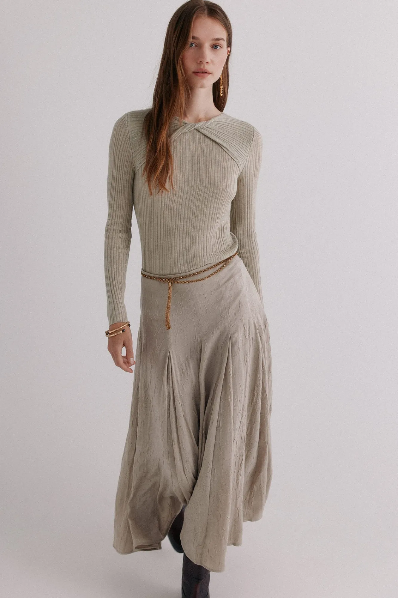 Hoss Intropia Saias-Rosa. Saia Godets Cinzento