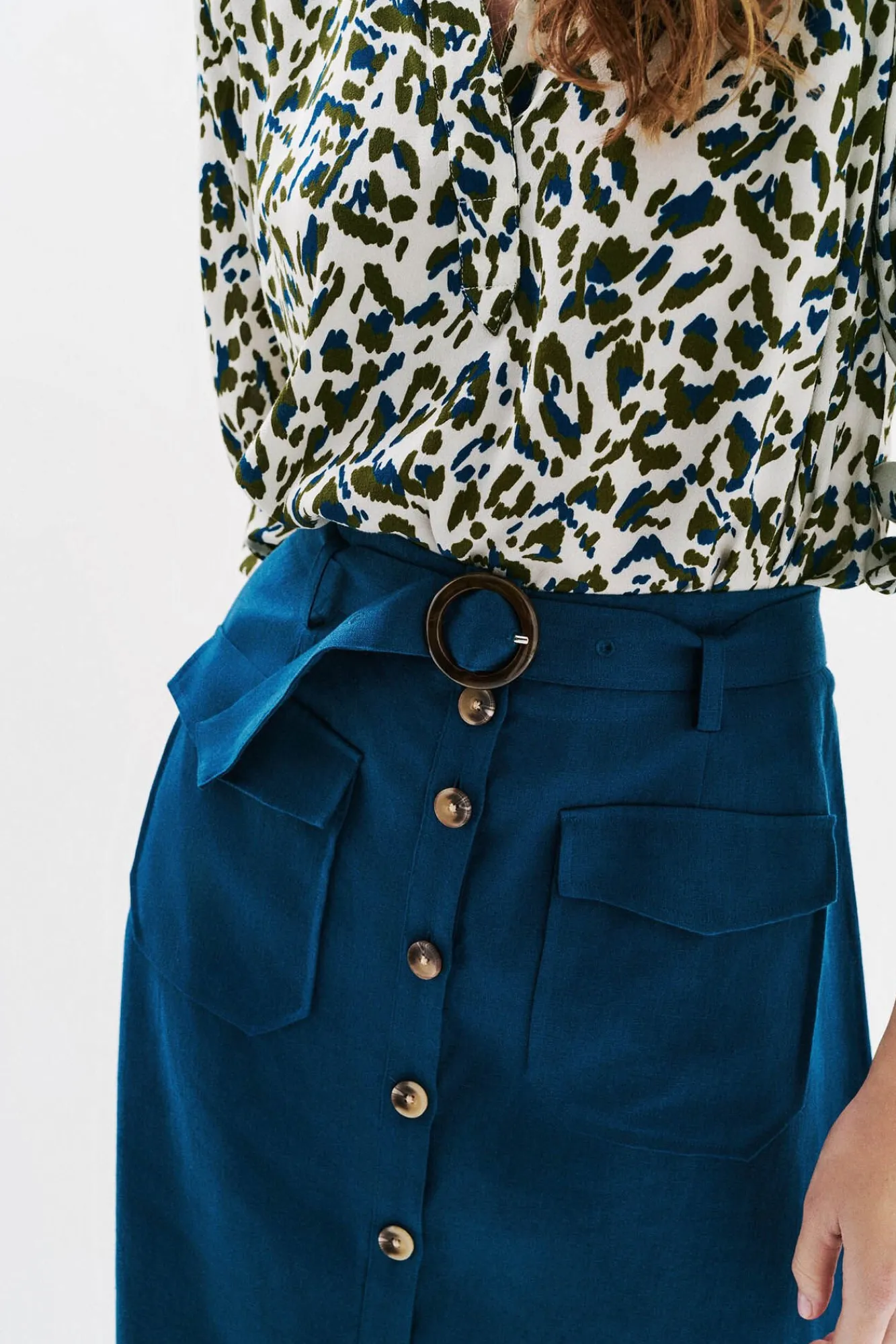 Caroll Saias-Saia comprida com botões 100% linho Azul