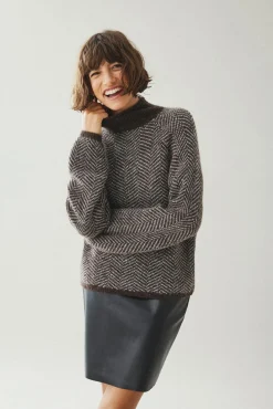 Vila Saias-Saia curta polipele Preto