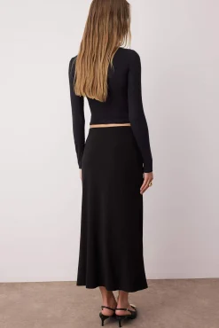 Trendyol Saias-saia midi preto