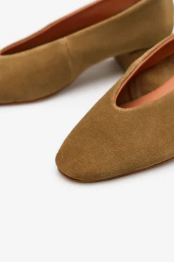 Cortefiel Sabrinas|Saltos-Sapatilha de pele com salto Castanho