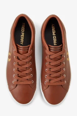 Fred Perry Sneakers-Sapatilhas Baseline pele Castanho