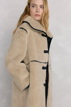 Pedro del Hierro Casacos-Sobretudo reversível com efeito de pele Ecru