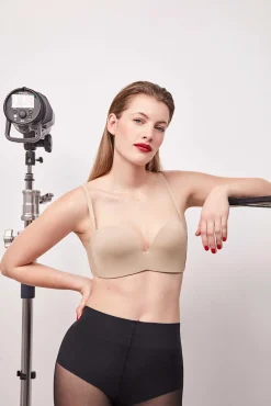 Gisela Roupa Interior-Soutien com decote extremo removível cru