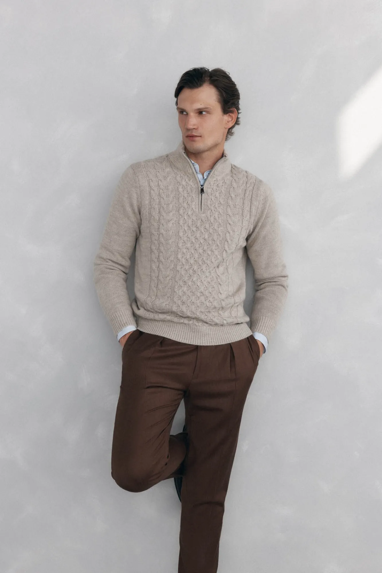 Pedro del Hierro Camisolas-Suéter de lã estruturado com fecho-éclair Beige