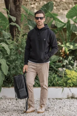 Celopman Sweatshirts-Sweatshirt com capuz canguru preto