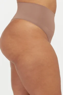 Spanx Roupa Interior-Tanga modelante de cintura alta nylon reciclado cru