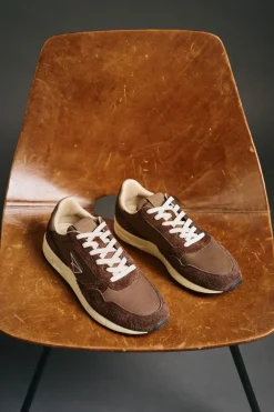 OOTO Sneakers-Tênis de pele e tecido Castanho