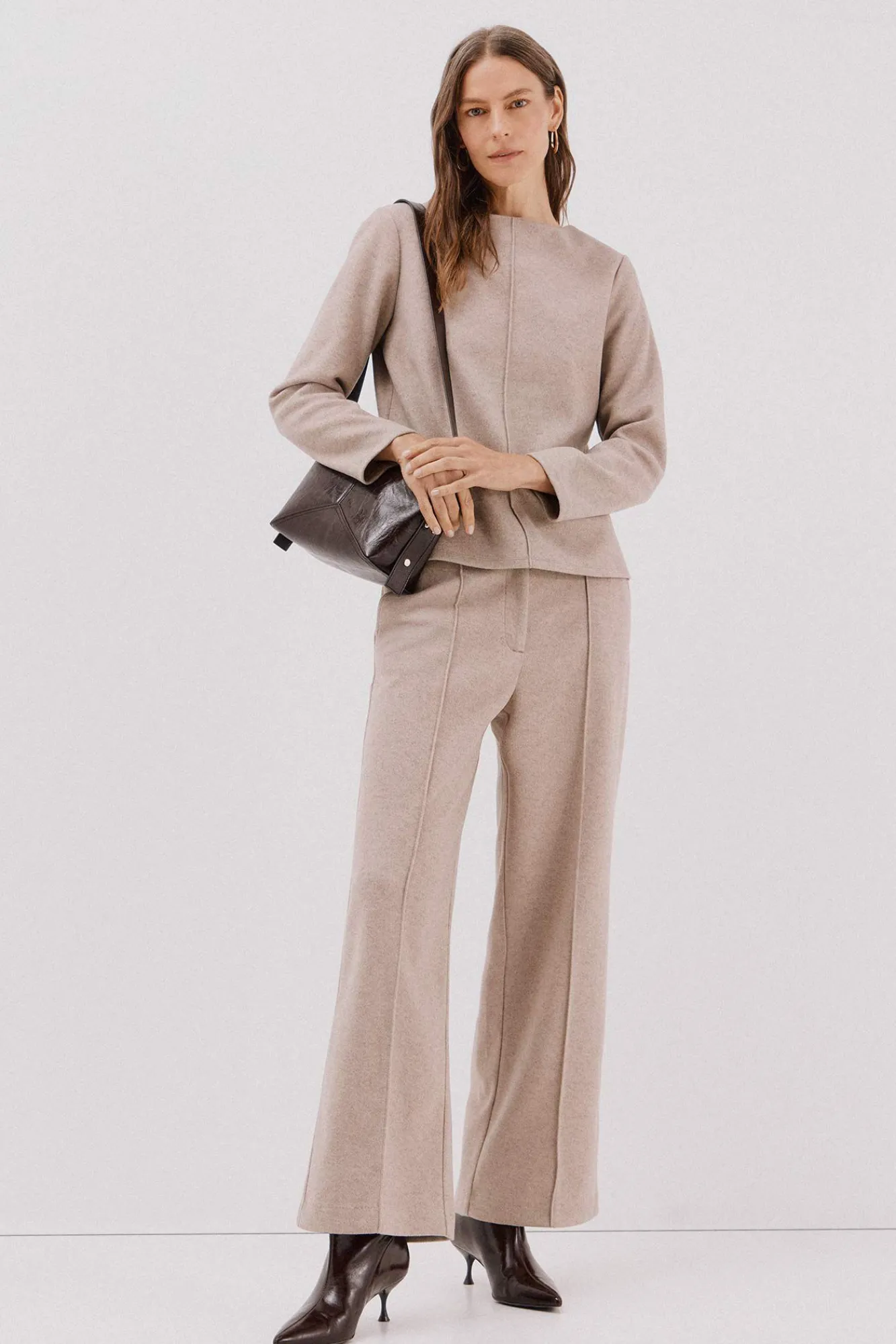 Cortefiel T-Shirts-Top com decote chaminé Tostado