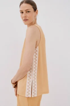 Cortefiel T-Shirts-Top com detalhe de renda de crochet na lateral Castanho