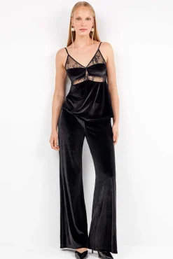 Gisela Roupa Interior-Top de veludo macio com detalhes de renda preto