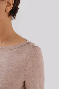 Cortefiel T-Shirts-Top gola canoa com botões dourados Tostado