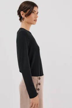 Cortefiel T-Shirts-Top peça dourada com decote Preto