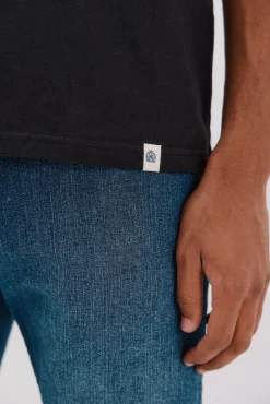 Cortefiel T-Shirts-T-shirt básica Preto