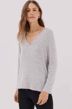 Cortefiel T-Shirts-T-shirt básica gola em bico Cinzento