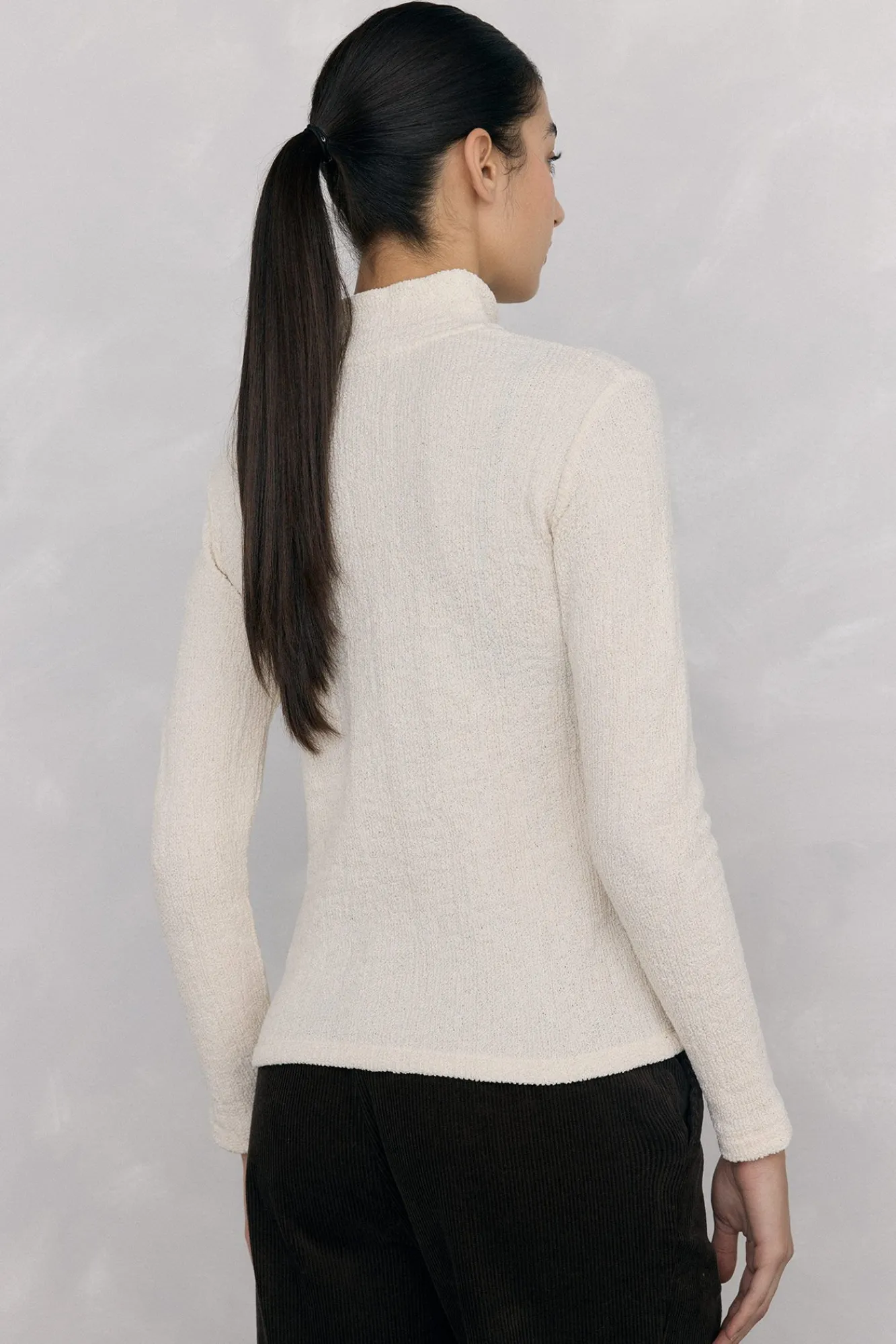 Pedro del Hierro T-Shirts-T-shirt de gola alta amassada Ecru