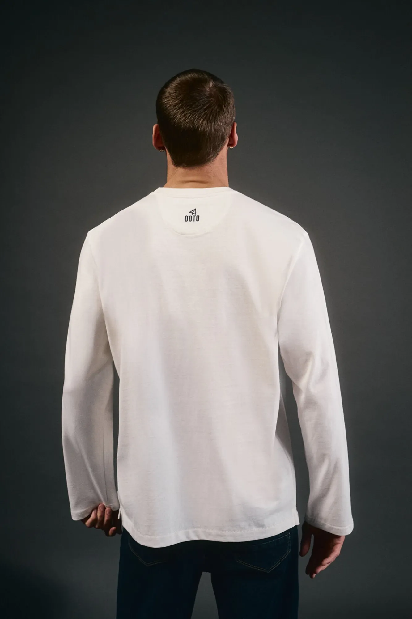 OOTO T-Shirts-T-shirt de manga comprida Branco