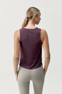 Born Living Yoga T-Shirts-T-shirt desportiva Race Dark Cherry estampado