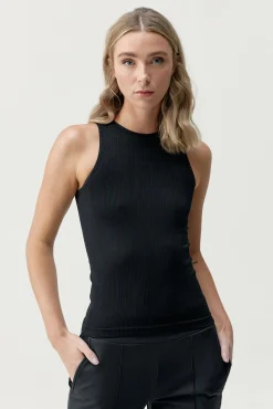 Born Living Yoga Blusas-T-shirt desportiva Uma Black preto