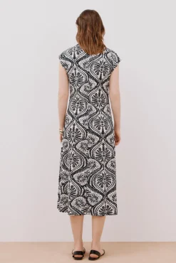 Cortefiel Vestidos-Vestido com decote em bico contrastante Impressão