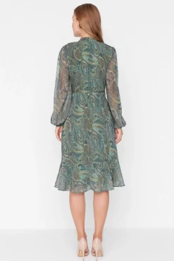 Trendyol Vestidos-Vestido com folhos verde