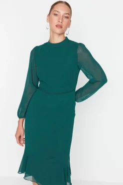 Trendyol Vestidos-Vestido com gola alta e forro verde
