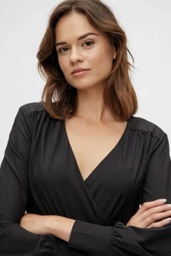 Vila Vestidos-Vestido curto entalhado franzido Preto