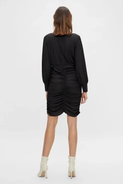 Vila Vestidos-Vestido curto entalhado franzido Preto