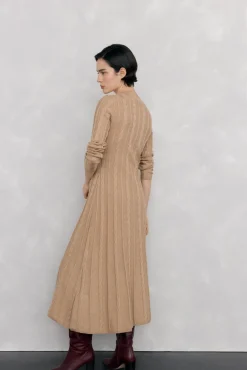 Pedro del Hierro Vestidos-Vestido de malha com oitos Beige