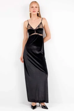 Gisela Vestidos-Vestido longo de veludo com caimento fluido e sofisticado preto