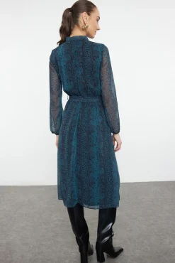 Trendyol Vestidos-Vestido midi com laço verde