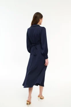 Vila Vestidos-Vestido midi envolvente em cetim Azul