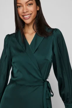 Vila Vestidos-Vestido midi envolvente em cetim Verde